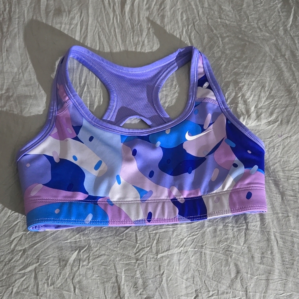Girls Nike Reversible sportsbra